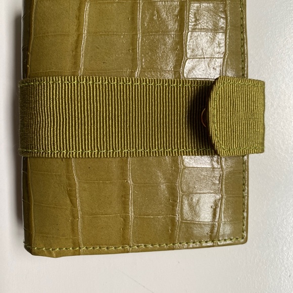 Vintage Salvatore Ferragamo ribbon wallet - Picture 2 of 7